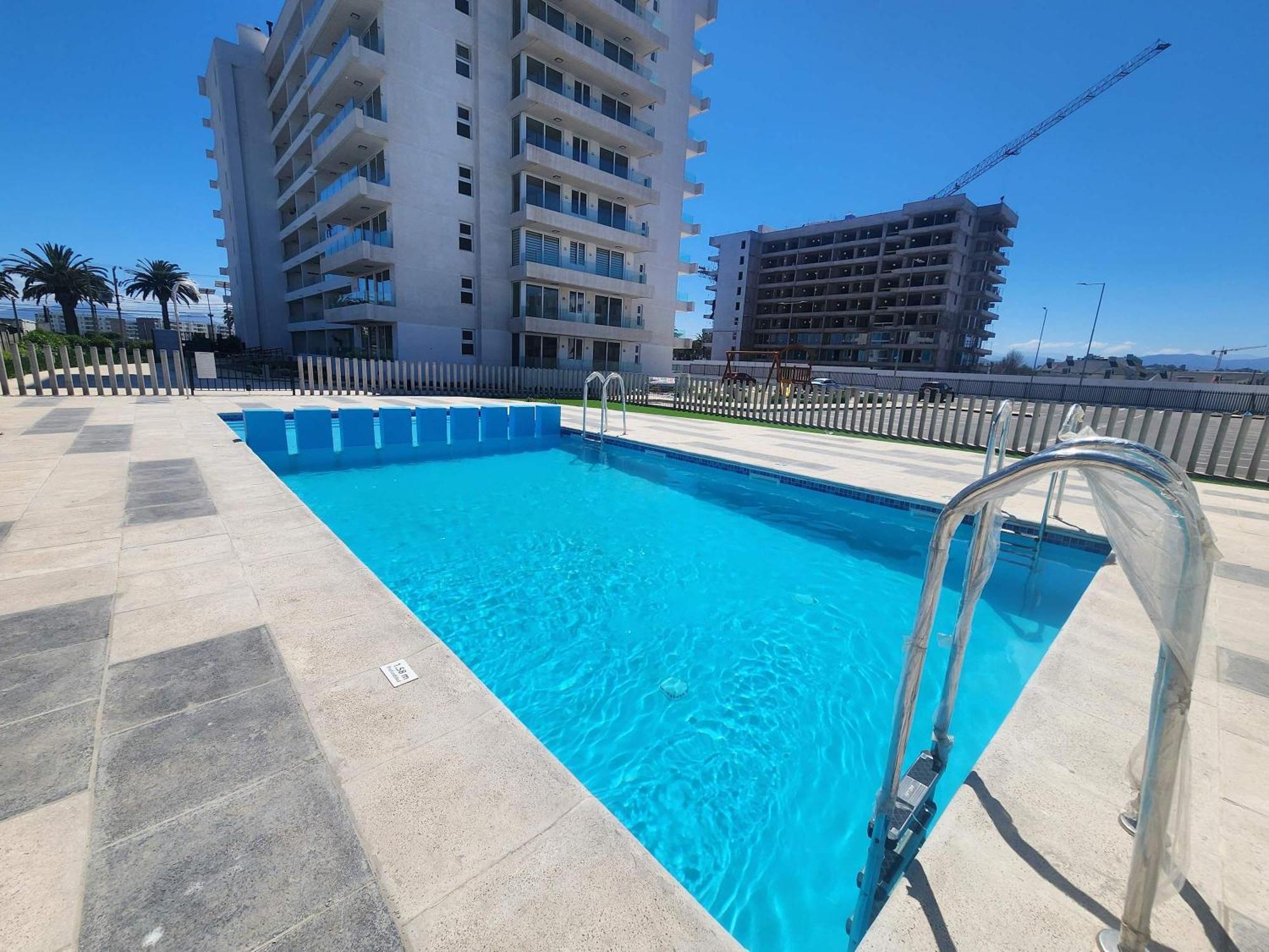Hom I Encantador Estudio En Con Piscina 705 La Serena